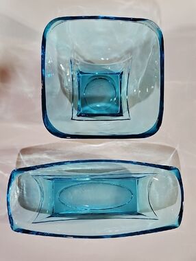 Hazel Atlas Capri Blue Colonial (Azure/Turquoise) 1960s Mid-Century Modern Bowls